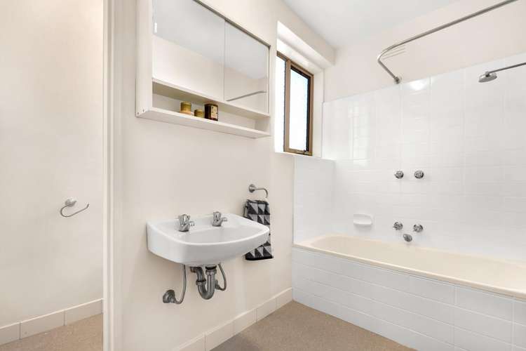 Fifth view of Homely unit listing, 9/827 Burwood Road, Hawthorn East VIC 3123