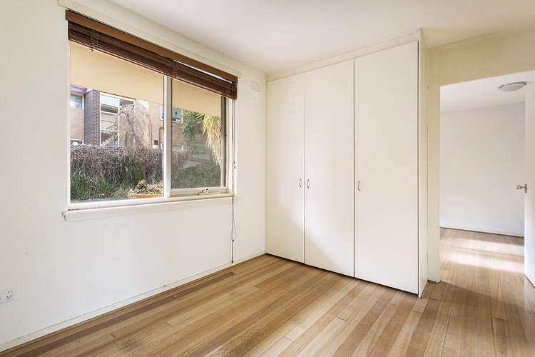 Second view of Homely apartment listing, 2/25 Bendigo Avenue, Elwood VIC 3184