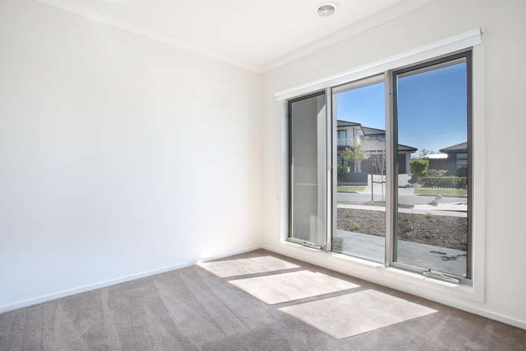 Fifth view of Homely house listing, 3 Lucinda Lane, Cranbourne North VIC 3977