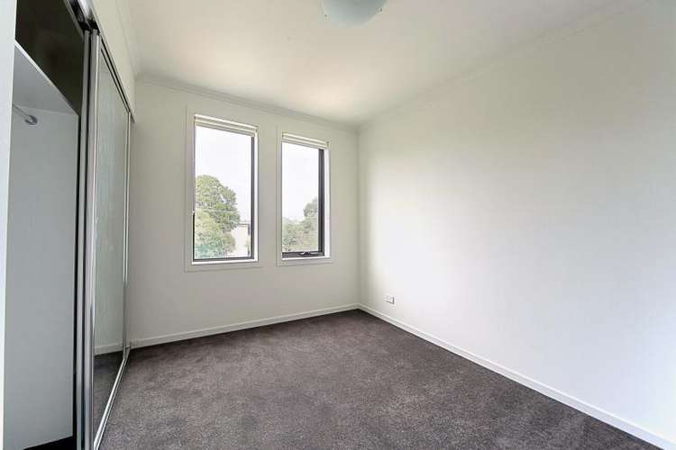 Second view of Homely apartment listing, 6/17 Holloway Street, Ormond VIC 3204