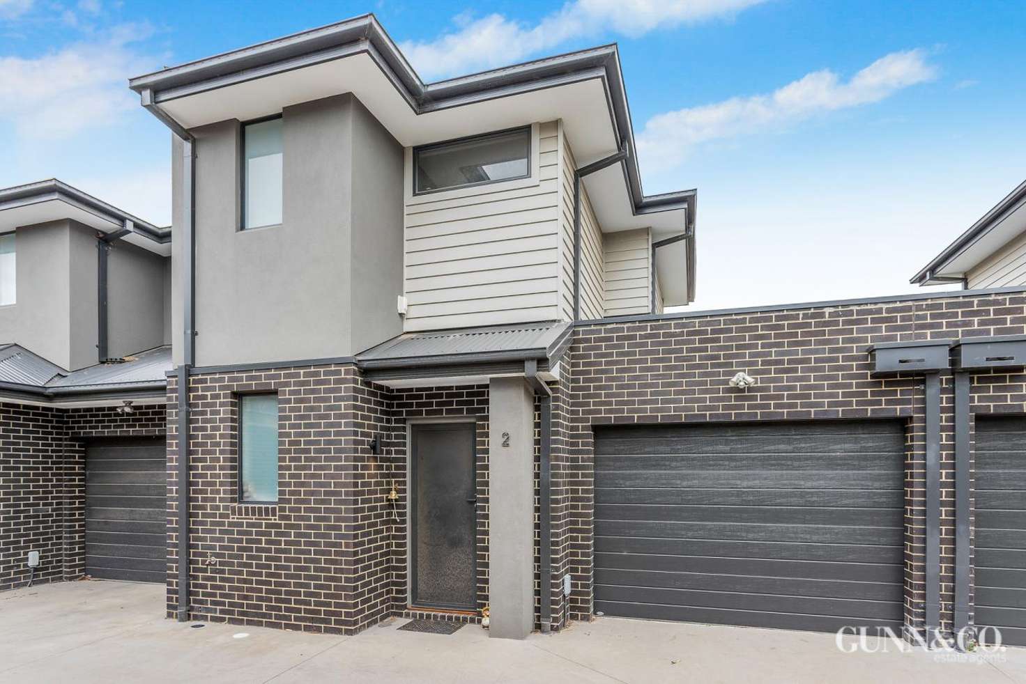 Main view of Homely townhouse listing, 2/30 Blenheim Road, Newport VIC 3015
