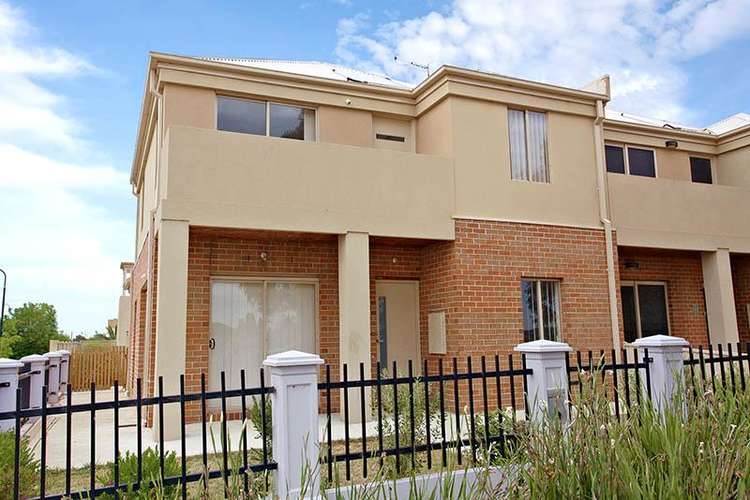 Main view of Homely townhouse listing, 15 Sunny Lane, Point Cook VIC 3030