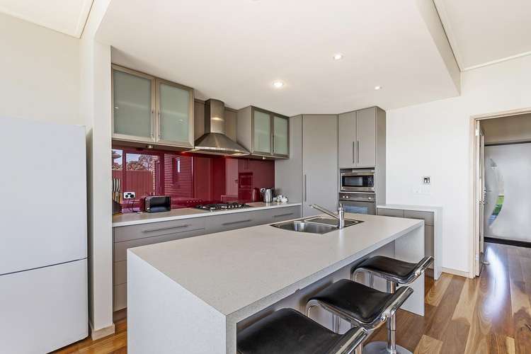 Fifth view of Homely villa listing, 1A & 1B SEAVIEW Terrace, Portland VIC 3305