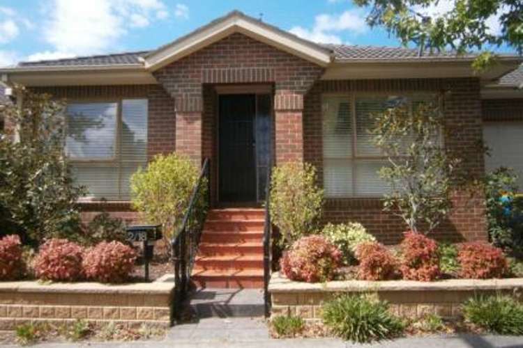 Main view of Homely unit listing, 2/18 Hollsmoor Road, Camberwell VIC 3124