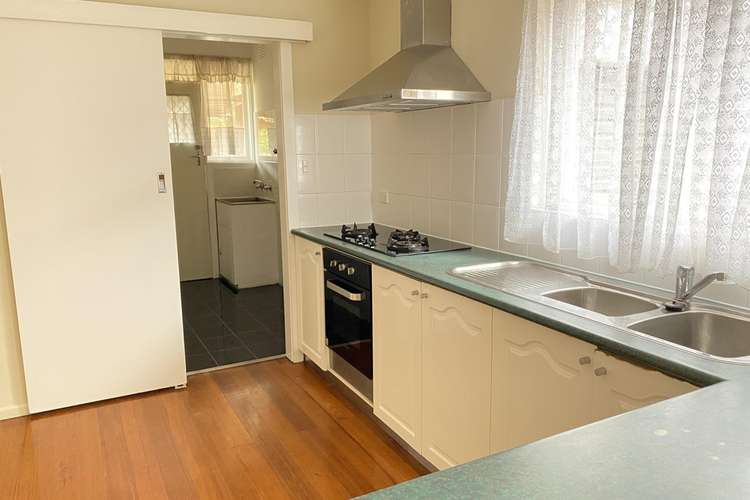 Second view of Homely unit listing, 2/7 Garden Avenue, Glen Huntly VIC 3163