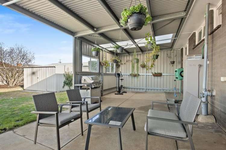 Fifth view of Homely house listing, 10 Aubrey Street, Wendouree VIC 3355