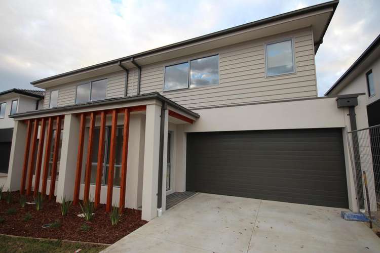 Main view of Homely townhouse listing, 14 Llano Circuit, Berwick VIC 3806