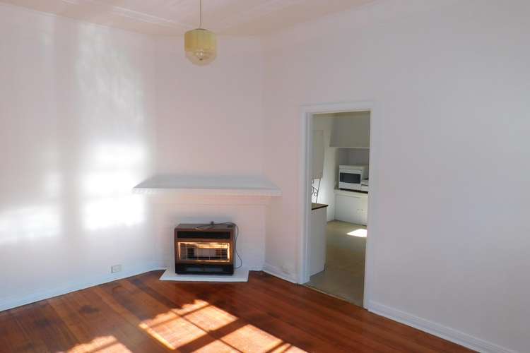 Fifth view of Homely house listing, 2 Fordham Court, Richmond VIC 3121