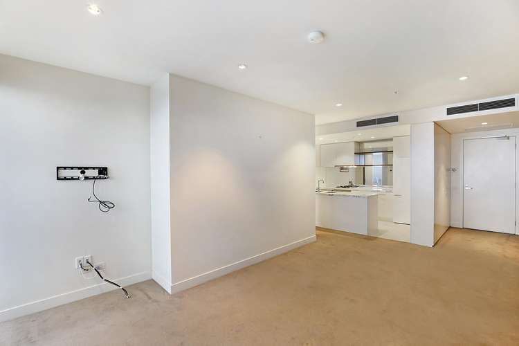 Fourth view of Homely apartment listing, 4302/1 Freshwater Place, Southbank VIC 3006