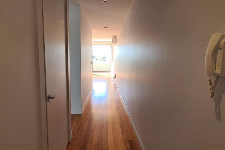 Fifth view of Homely apartment listing, 4/168 Lygon Street, Brunswick VIC 3056