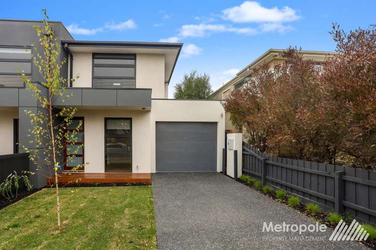 Main view of Homely townhouse listing, 8A Hobart Street, Bentleigh VIC 3204