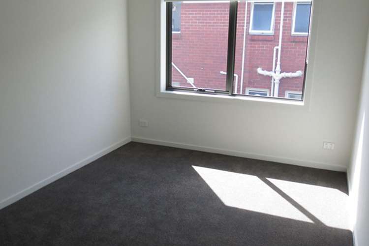 Fourth view of Homely apartment listing, 6/17 Holloway Street, Ormond VIC 3204