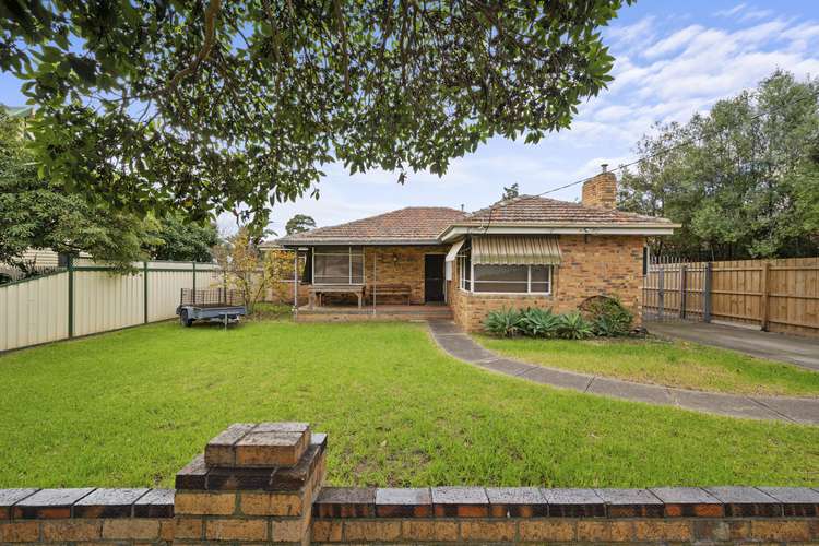 4 Maclagan Crescent, Reservoir VIC 3073