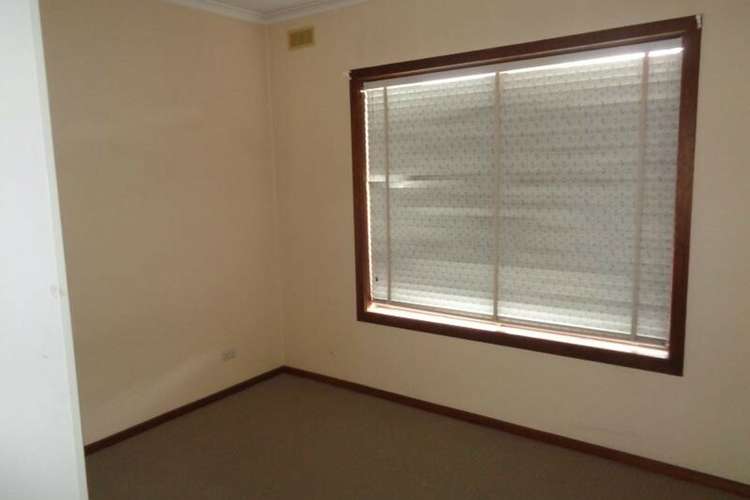 Fourth view of Homely unit listing, Unit 2/20-22 Park Ave, Morwell VIC 3840