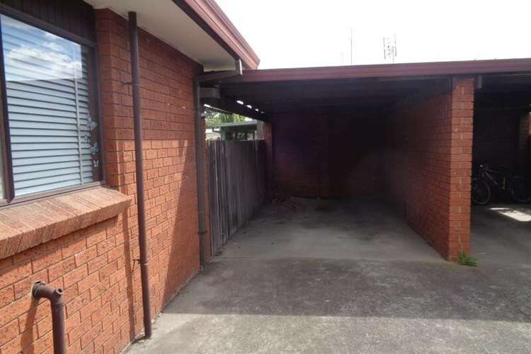 Fifth view of Homely unit listing, Unit 2/20-22 Park Ave, Morwell VIC 3840