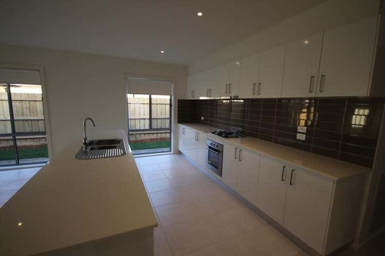 Third view of Homely house listing, 2 Sandview Place, Cranbourne VIC 3977