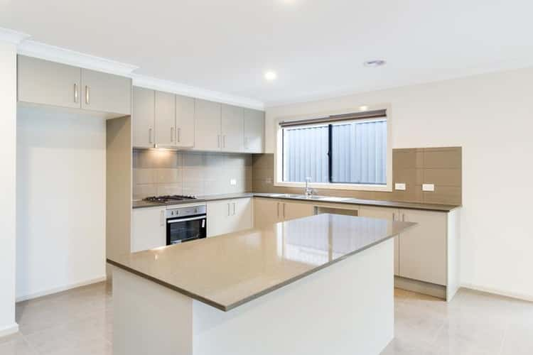 Third view of Homely house listing, 8 Cedarbank Court, Cranbourne East VIC 3977