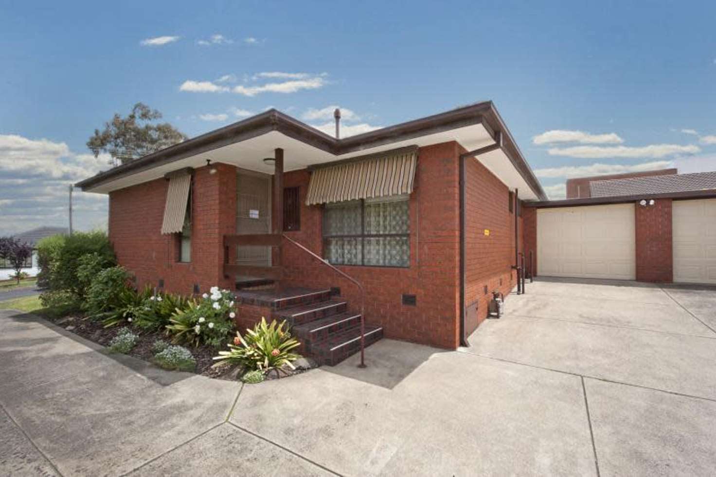 Main view of Homely unit listing, 1/9 May Park Avenue, Ashwood VIC 3147