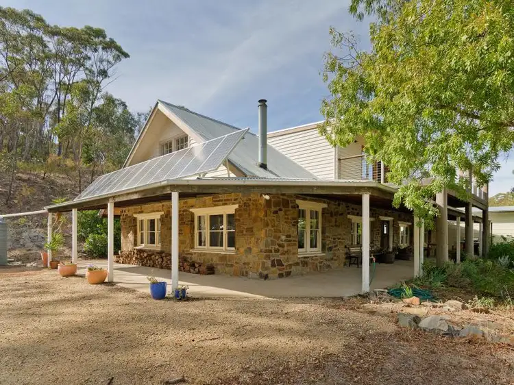 12 Old Settlers Road, Chewton Bushlands VIC 3451