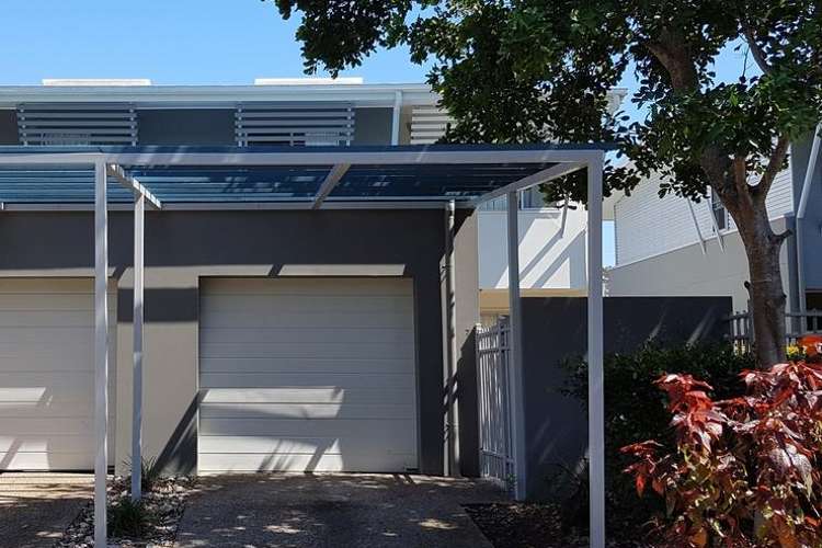 Main view of Homely townhouse listing, 7/68 Pulgul Street, Urangan QLD 4655