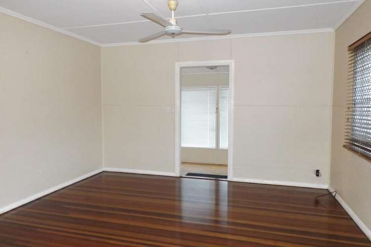 Fifth view of Homely house listing, 275 Torquay Tce, Torquay QLD 4655