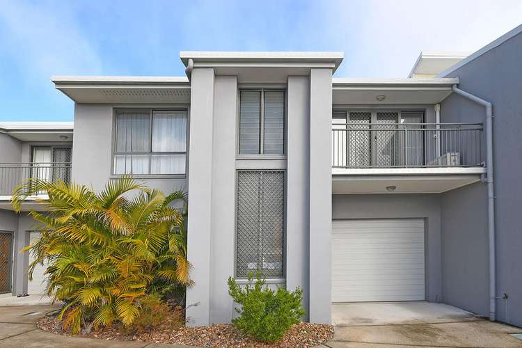 3 / 115 Torquay Rd, Scarness QLD 4655