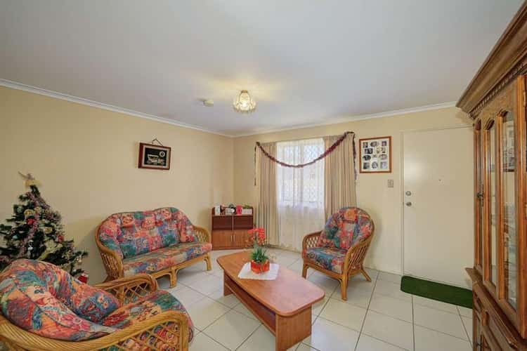 Second view of Homely house listing, 4 Swan Drive, Kalkie QLD 4670