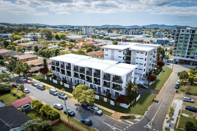 Main view of Homely townhouse listing, 1/1-5 Player Street, Upper Mount Gravatt QLD 4122