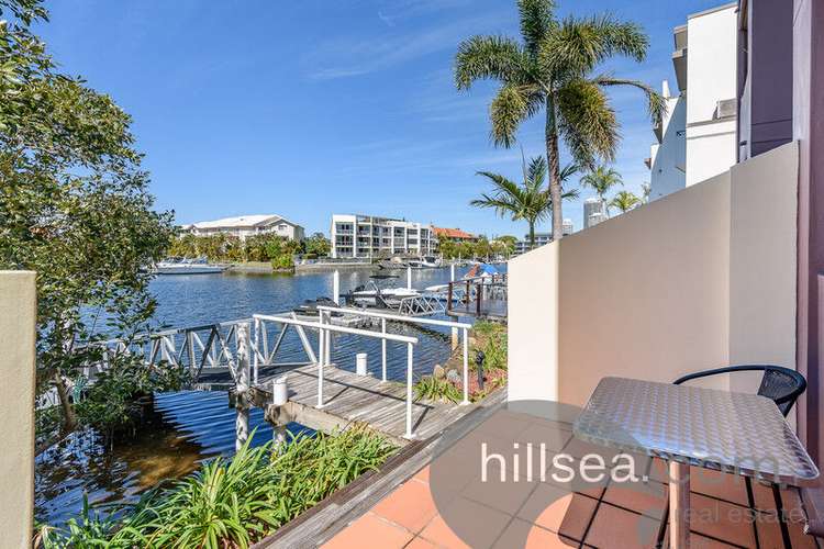 17/89-91 Bayview Street, Runaway Bay QLD 4216