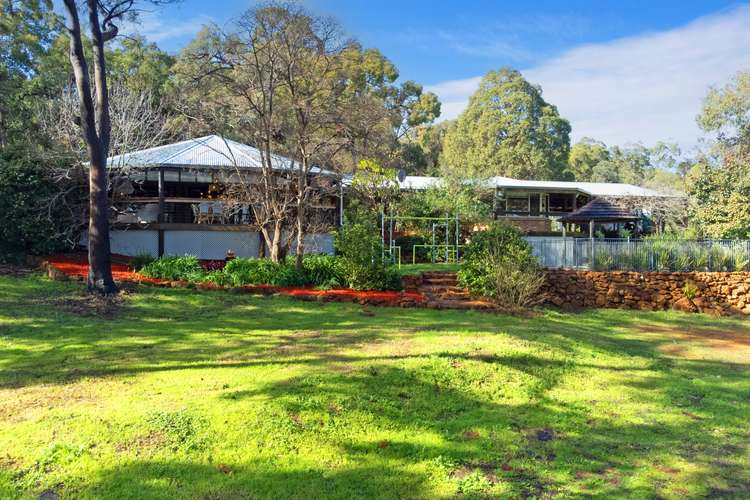 24 Waterford Drive, Gidgegannup WA 6083