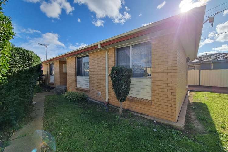 Fifth view of Homely house listing, 17 Oakwood Road, Albanvale VIC 3021