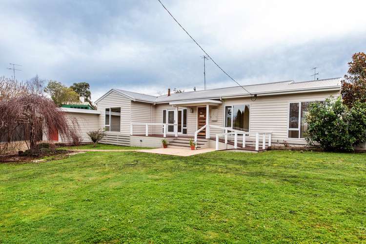 Main view of Homely house listing, 1 Martin Street, Hamilton VIC 3300
