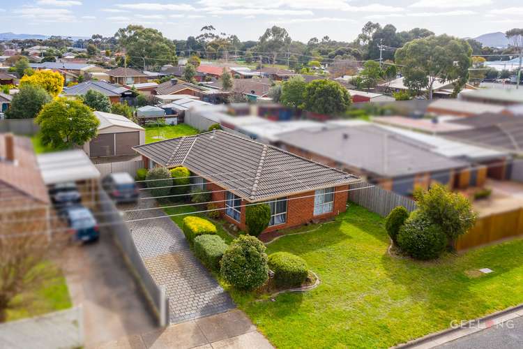 27 Henderson Drive, Lara VIC 3212