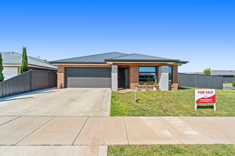 12 Lazzaro Crescent, Sale VIC 3850