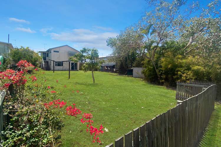 15 Melaleuca Street, Cooee Bay QLD 4703