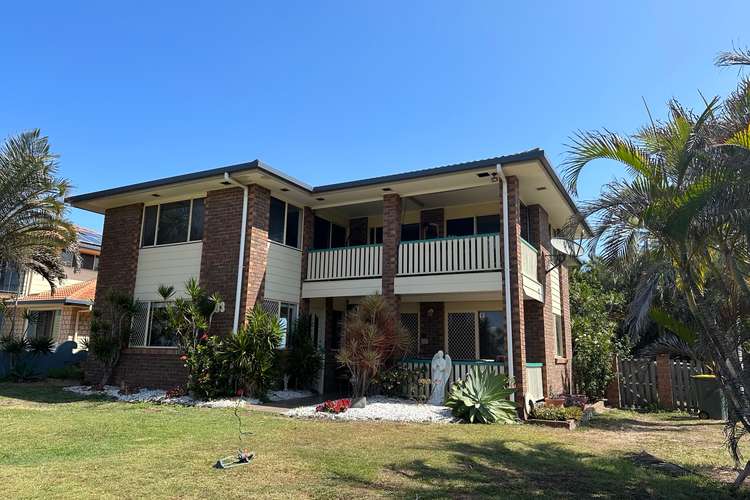 83 Sea Esplanade, Burnett Heads QLD 4670