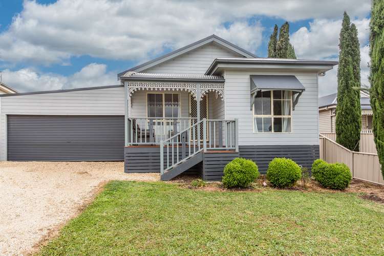 9 Uren Court, Hamilton VIC 3300