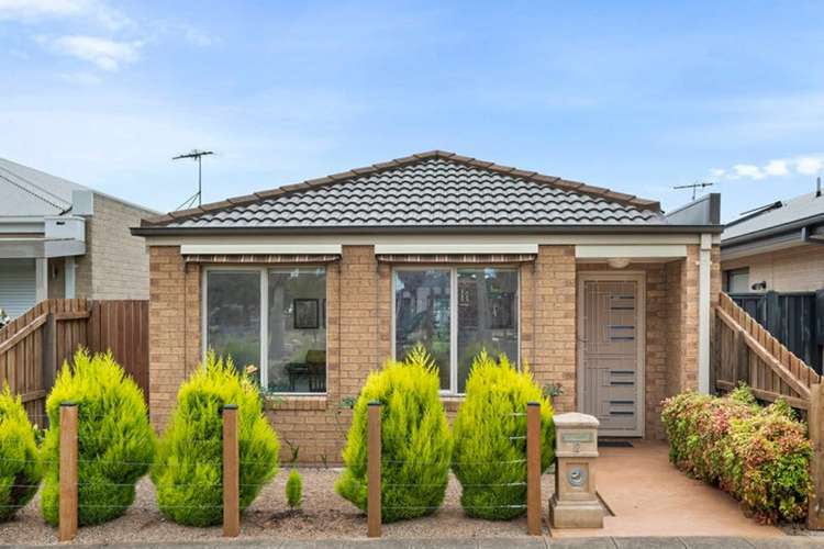 2 Seacrest Walk, St Leonards VIC 3223