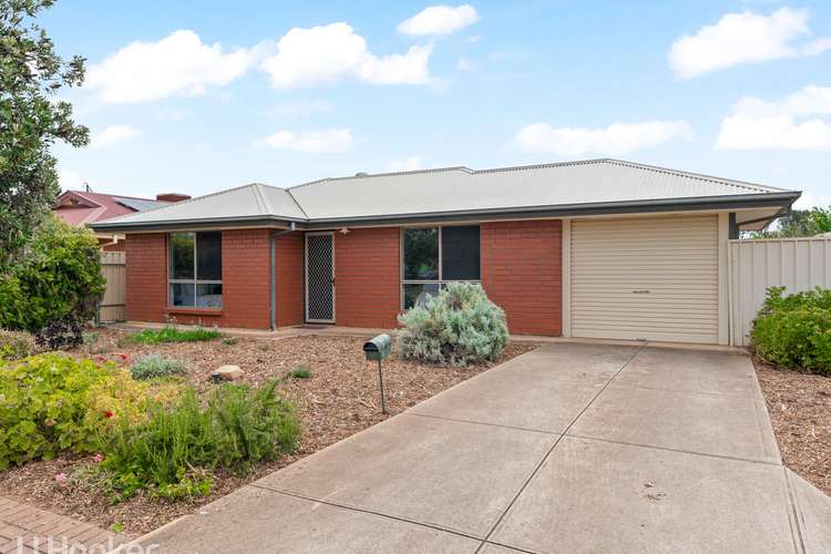 8 Moulds Crescent, Smithfield SA 5114