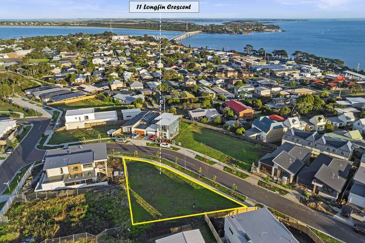 11 Longfin Crescent, San Remo VIC 3925