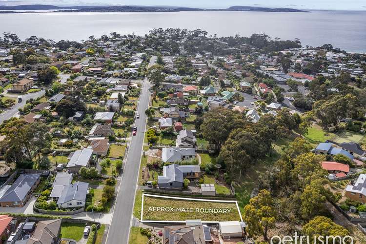 41 Hiern Road, Blackmans Bay TAS 7052