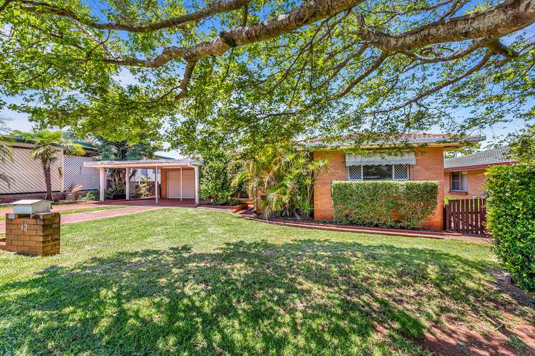 12 Mott Crescent, Rockville QLD 4350