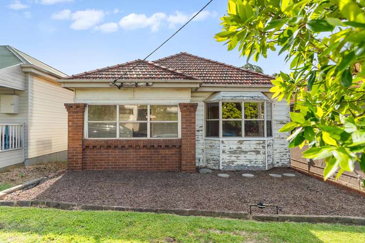 112 Woodstock Street, Mayfield NSW 2304