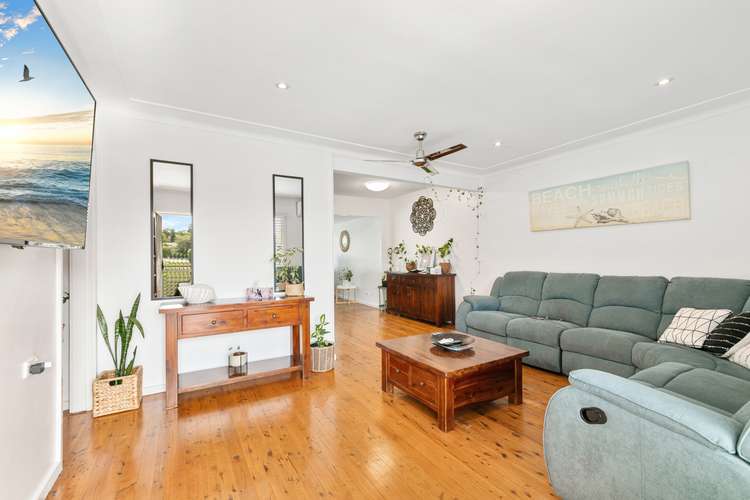 Fourth view of Homely house listing, 18 Spring Avenue, Springfield NSW 2250