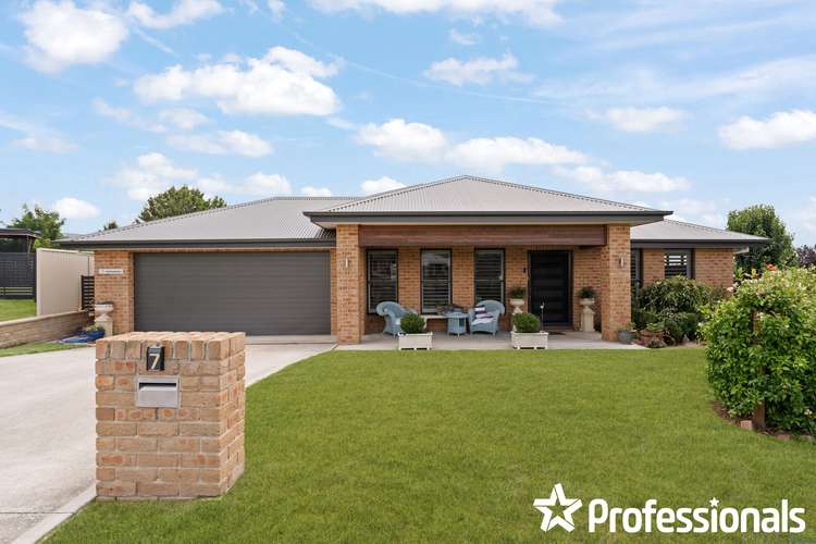 Main view of Homely house listing, 7 Byrne Close, Kelso NSW 2795