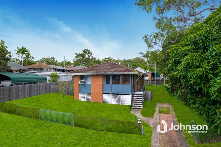 2 Pickering Street, Riverview QLD 4303