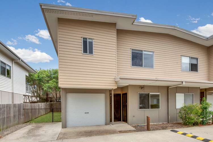 Main view of Homely townhouse listing, 31/1 Collins Lane, Kin Kora QLD 4680