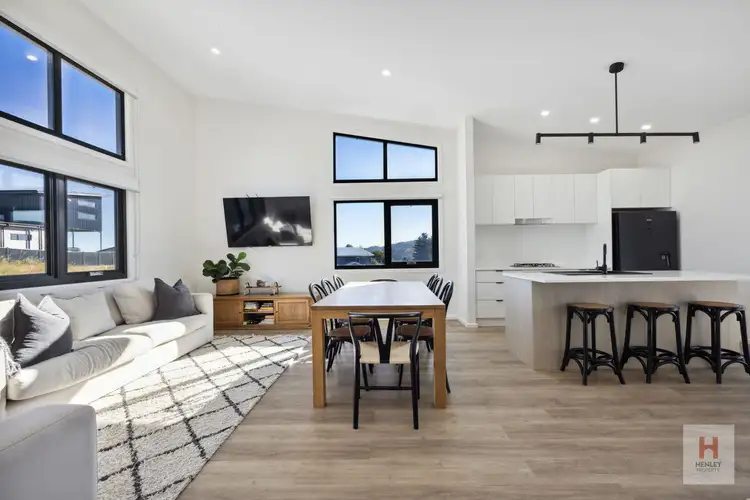 15A Jagungal Close