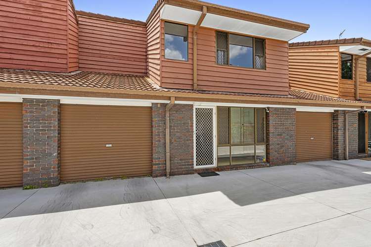Main view of Homely townhouse listing, 2/6 Parkridge Drive, Molendinar QLD 4214