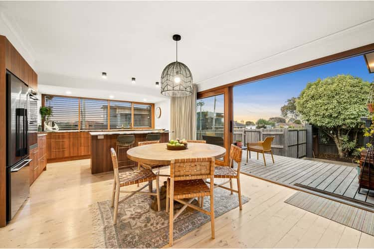 33 Parkside Crescent, Torquay VIC 3228